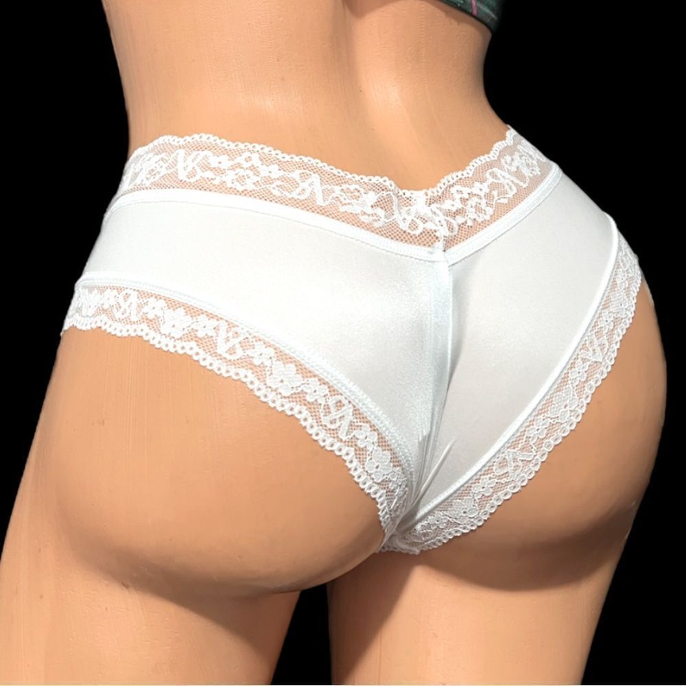 Victoria’s Secret Supersoft Satiny Lace trim cheeky panty White Small - Picture 3 of 4